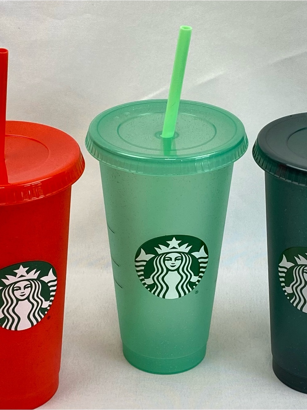 (3) Starbucks 2023 Holiday Glitter Cold Cup w/ Straws & Lids Reusable 24oz New